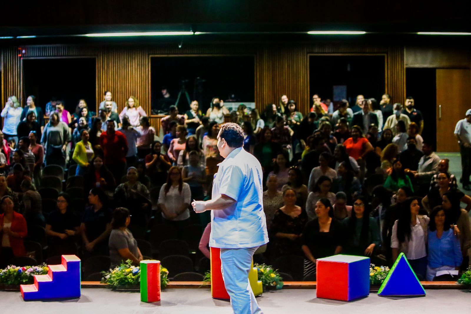 Clausuran congreso “Inclusión y apoyo a la neurodiversidad” de DIF Sinaloa