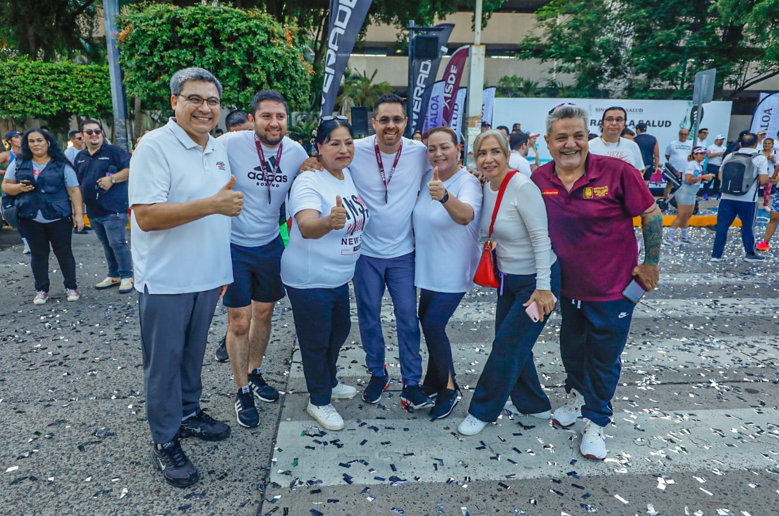 Carrera de la Salud en Culiacán contentos