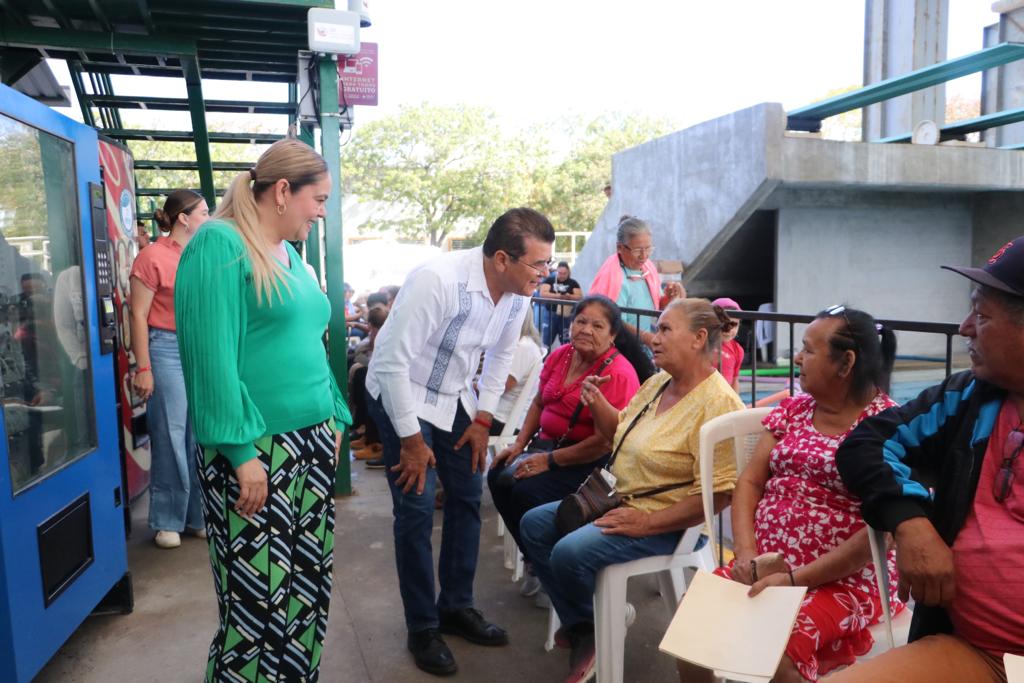 Jornada de valoración para cirugías de cataratas en Mazatlán. Foto: Cortesía