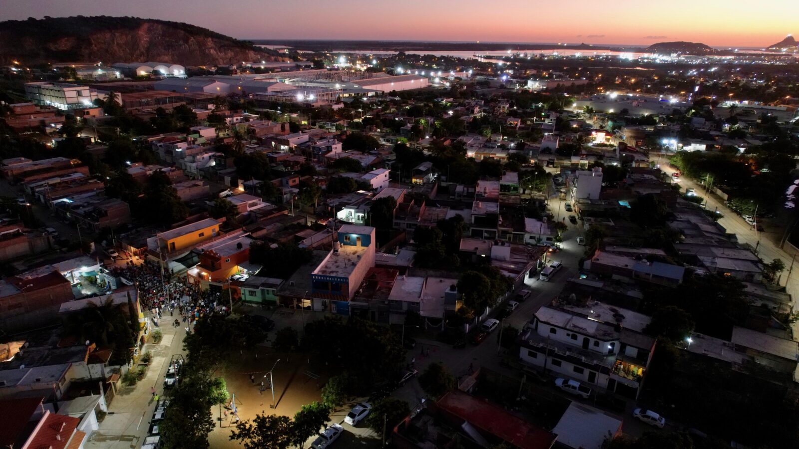 Las colonias Mazatlán I, II y II tienen nuevo alumbrado público LED con más de 200 lámparas