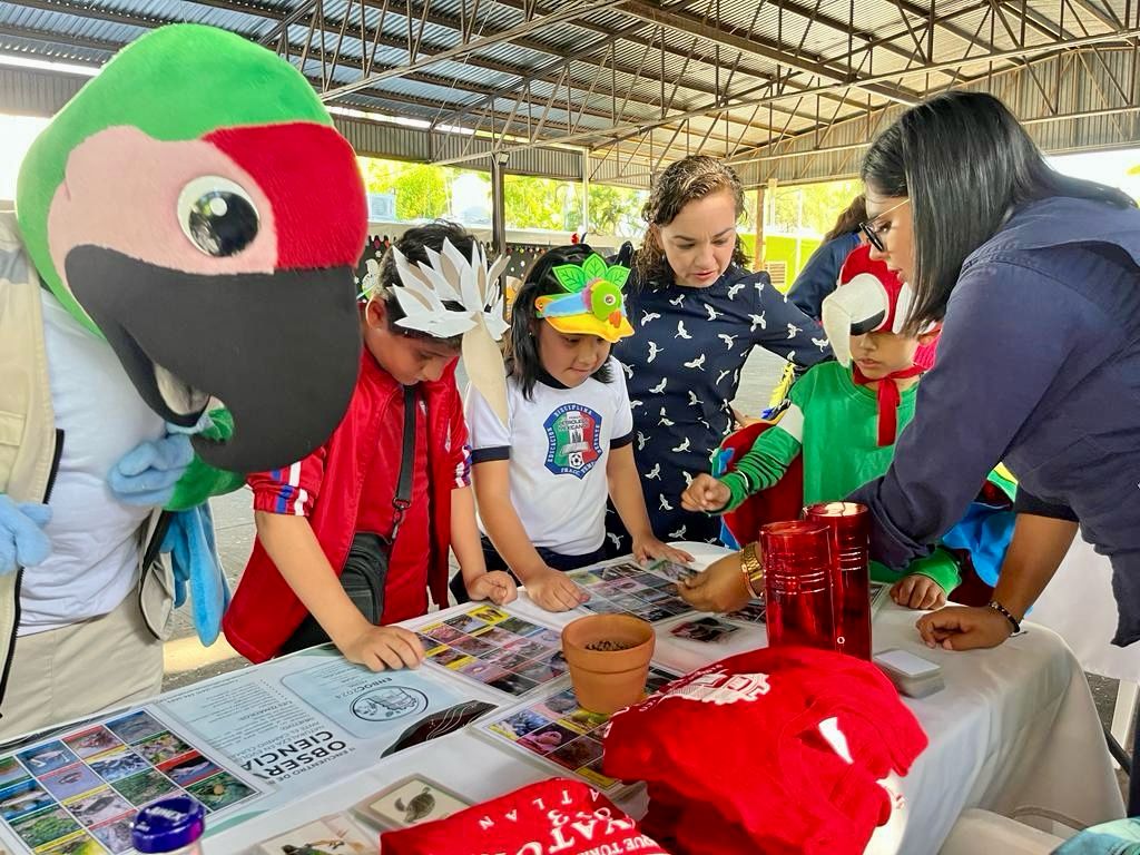 Llevan a cabo el gran Festival de Aves Migratorias en escuela primaria Gabriela Mistral en Mazatlán