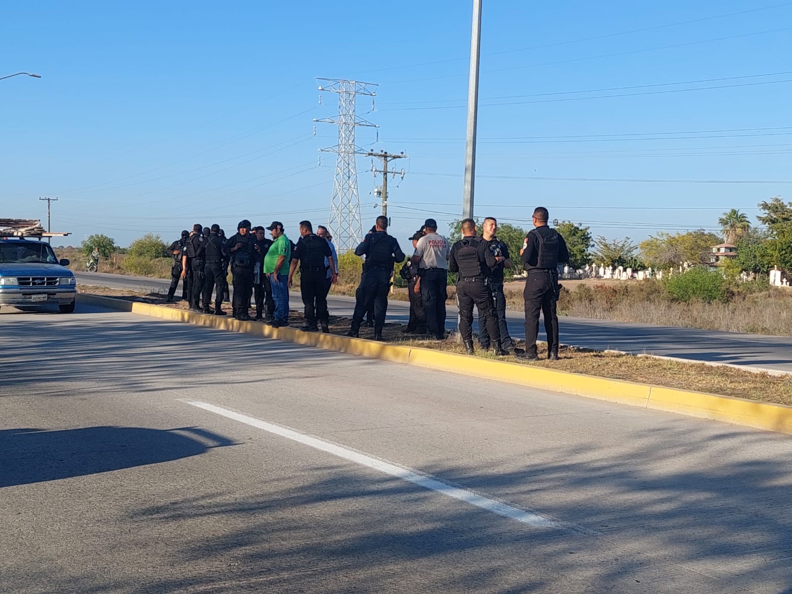 Precaristas son detenidos al bloquear la carretera Mochis-Topolobampo