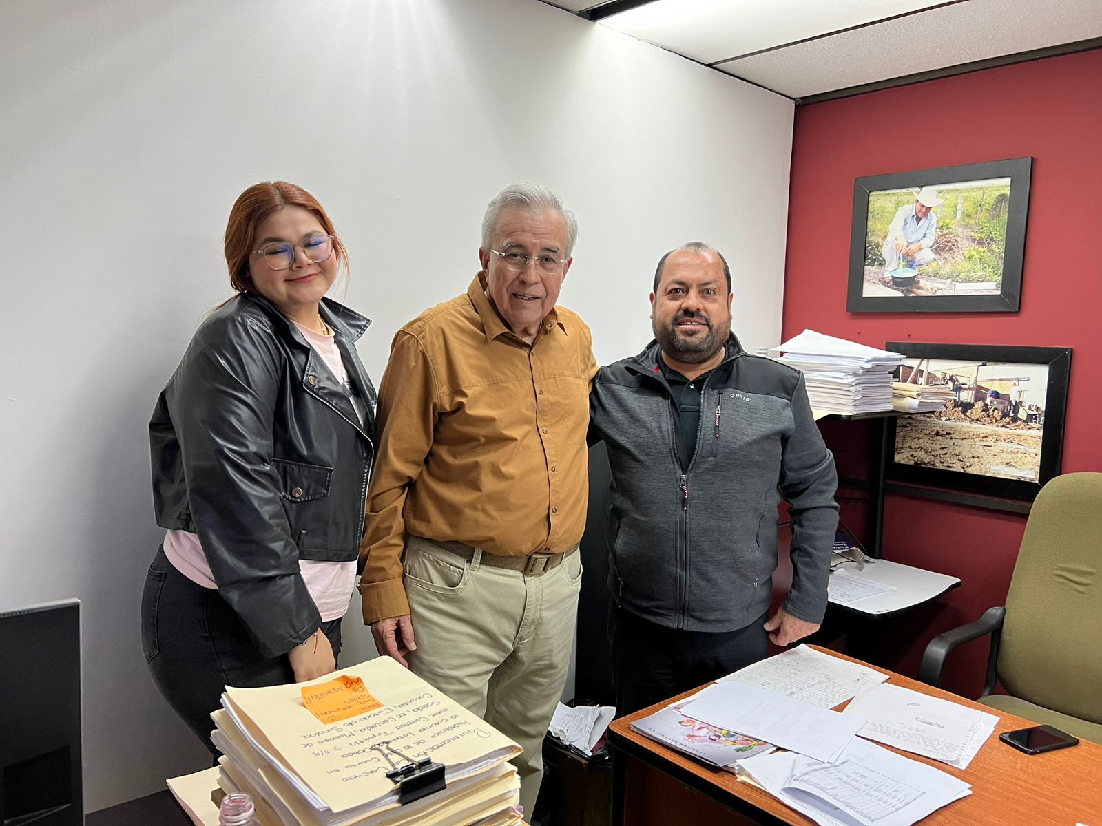 Rocha recorre Palacio de Gobierno