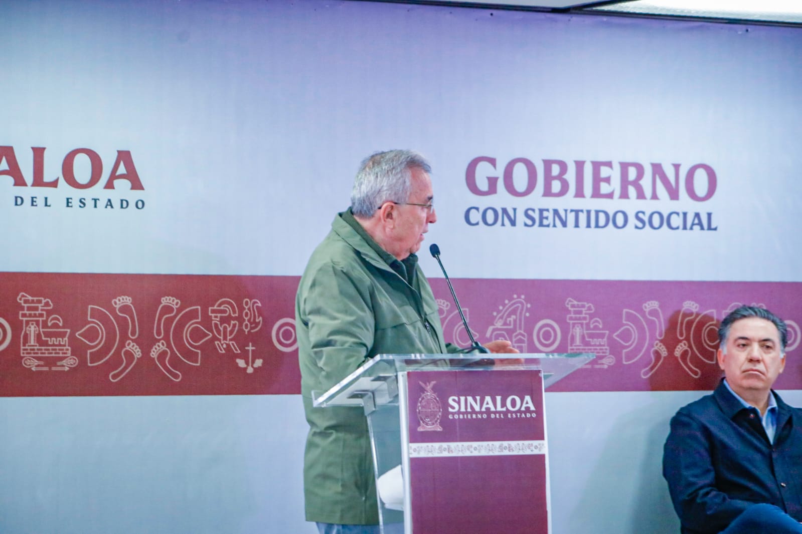 gobernador del Estado, Rubén Rocha Moya,