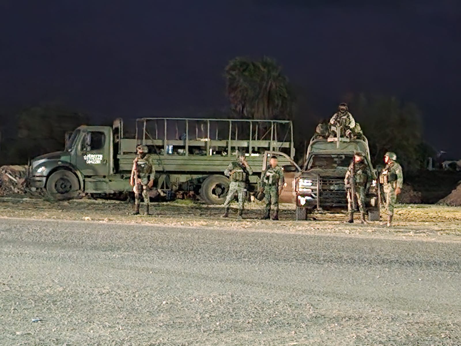 Agreden a militares en Quilá, Culiacán; aseguran camioneta con armamento 