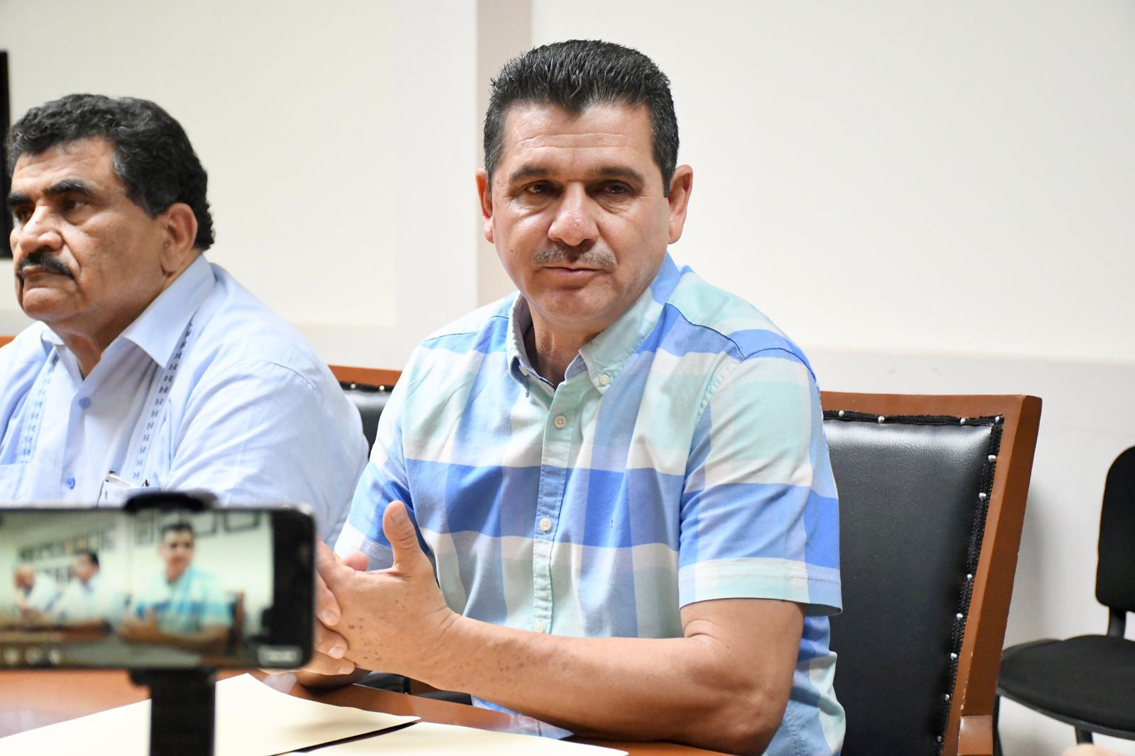 En Salvador Alvarado, alcalde anuncia que propuesta definitiva de aumento salarial a sindicalizados es del 5%