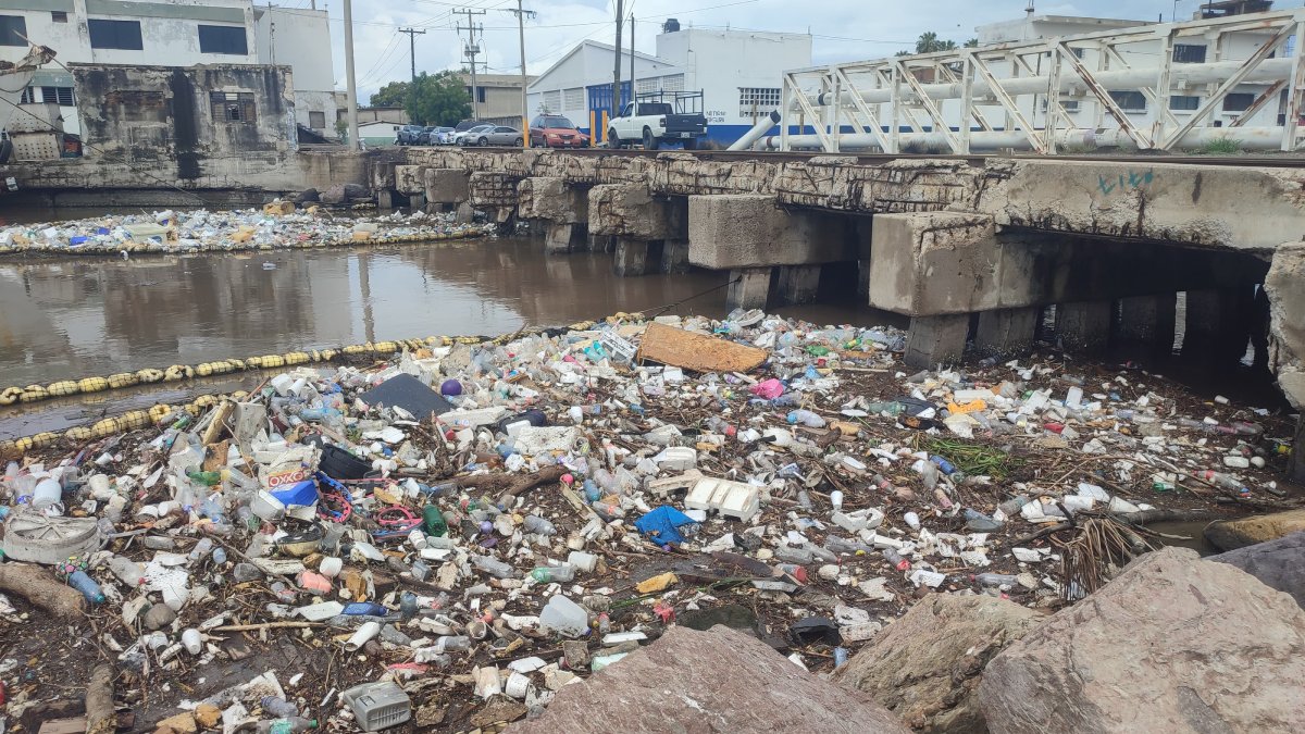 basura en lluvvias de mazatlan sinaloa