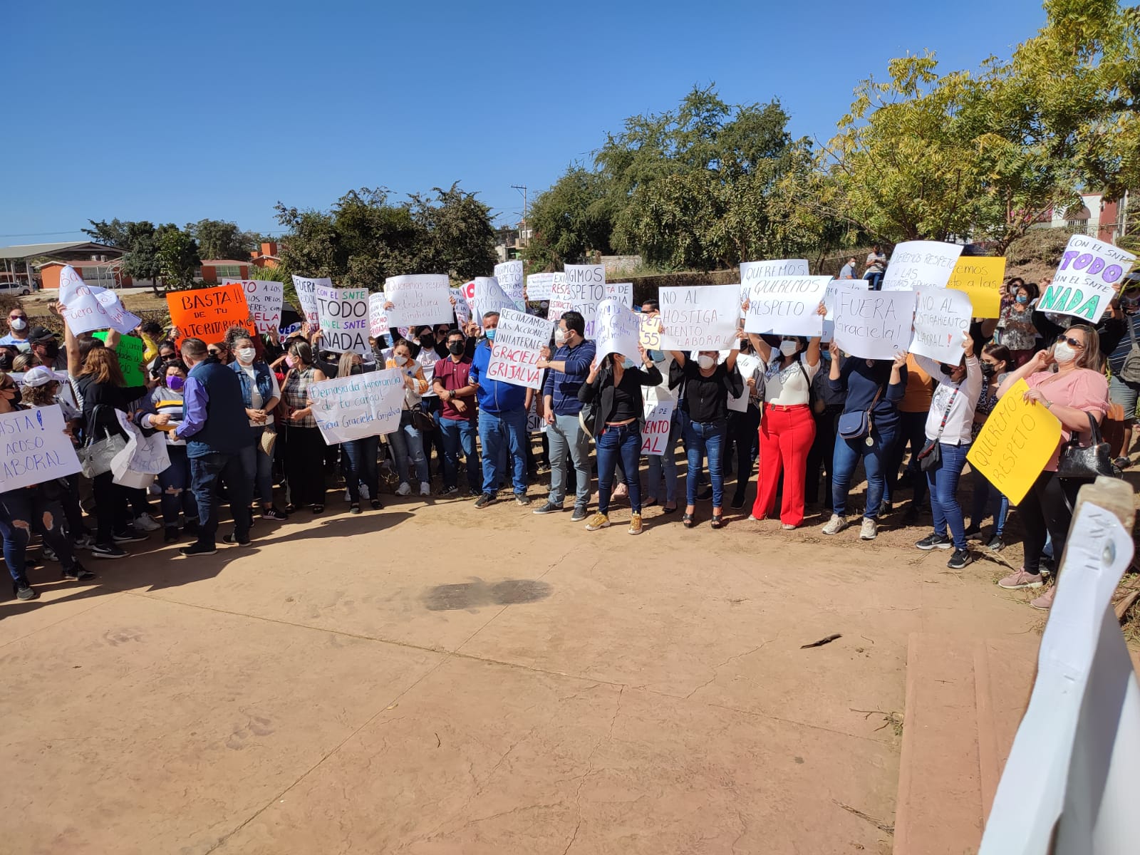 Hostigamiento, acoso y revanchismo, señalan maestros del SNTE 53 a Graciela Grijalva