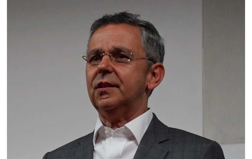 César Yáñez Centeno