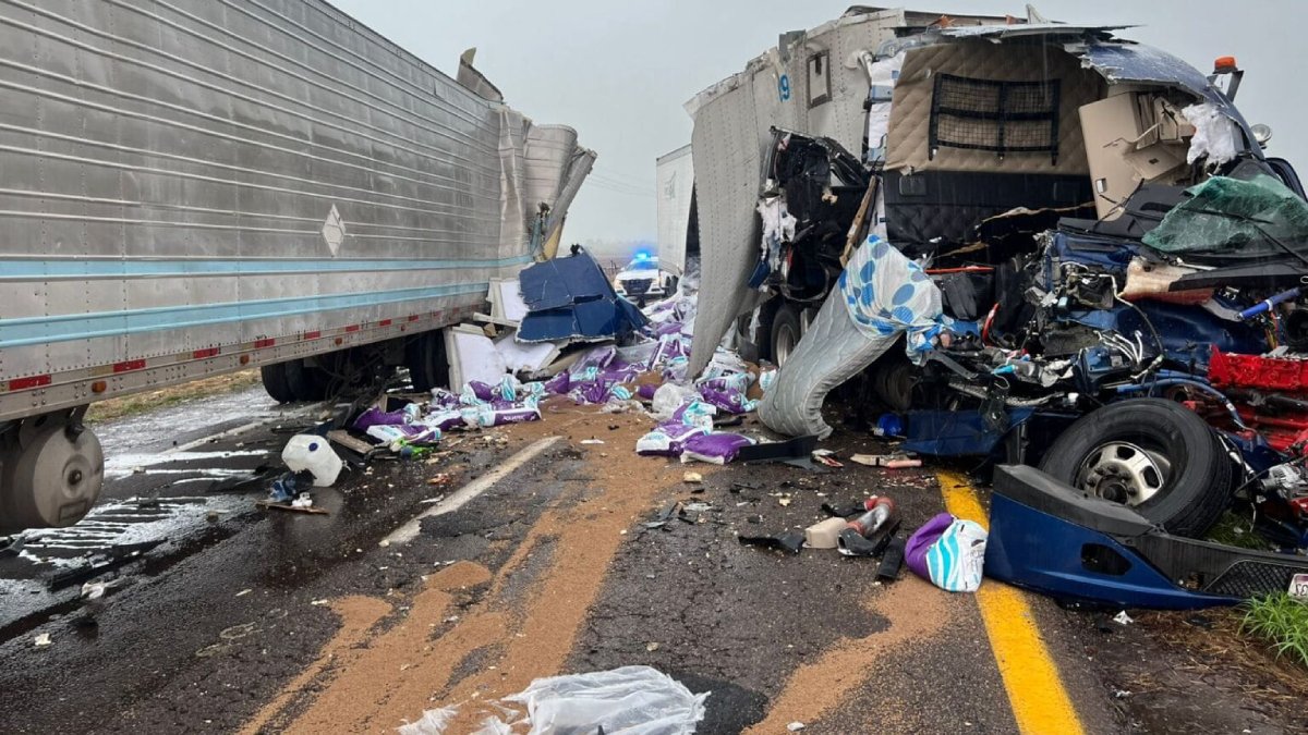 choque de dos traileres en mazatlan sin