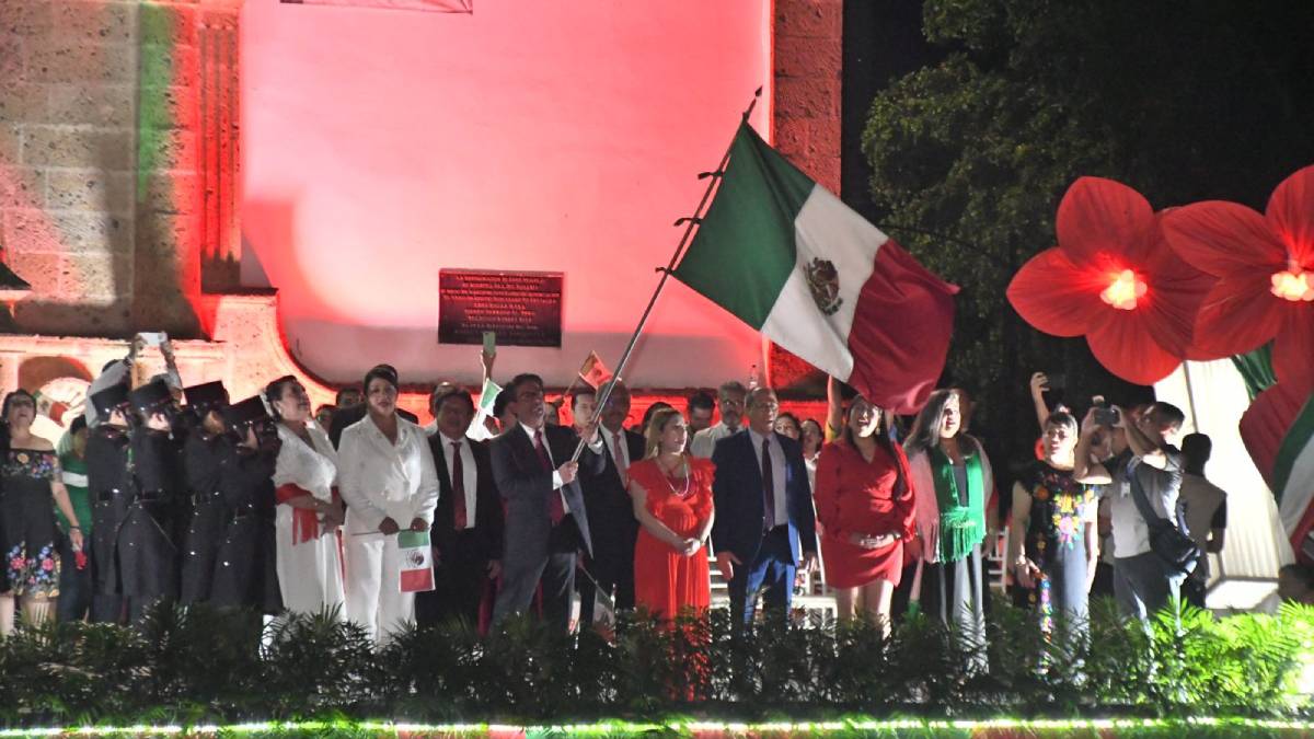 con el rio desbordado guasavenses viven el grito de independencia