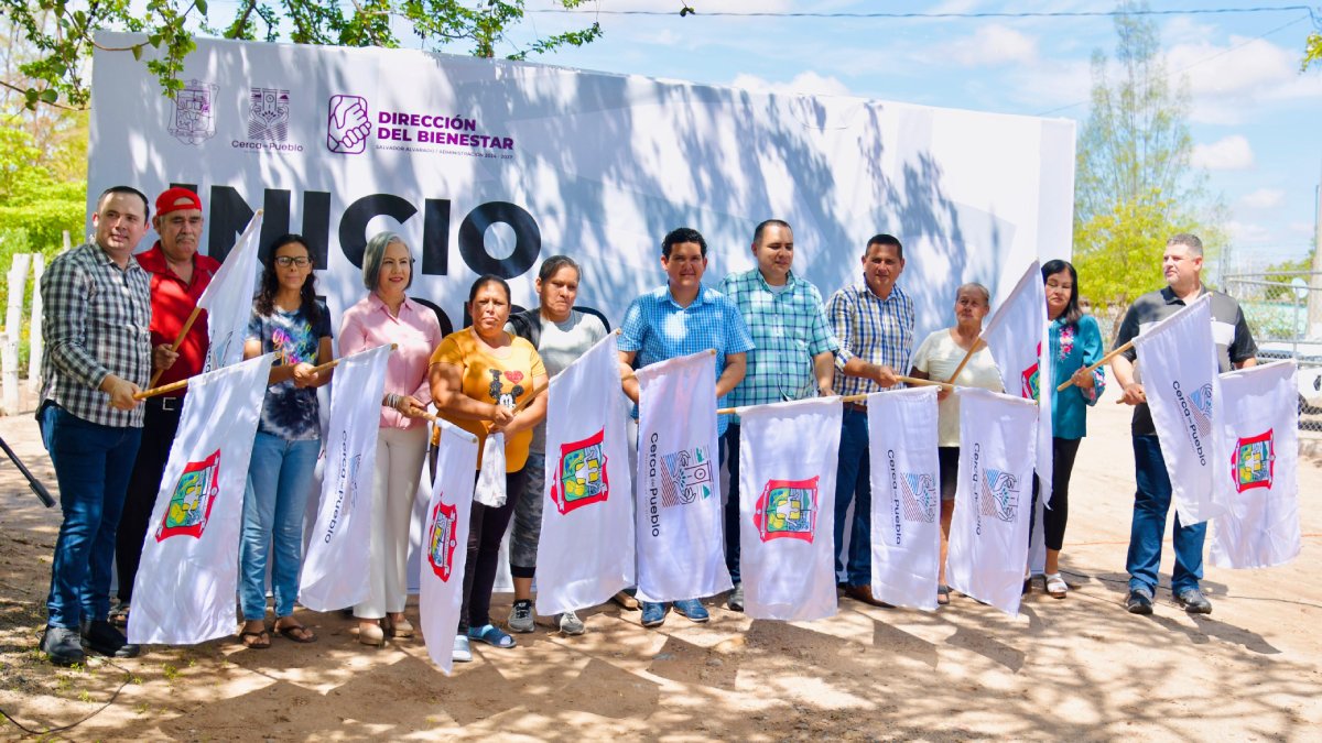 construccion de gimansio al aire libre en salvador alvarado