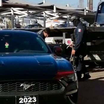 Recuperan en Culiacán Mustang robado en Estados Unidos