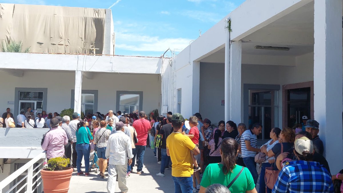 desplazados en palacio municipal de mazatlán