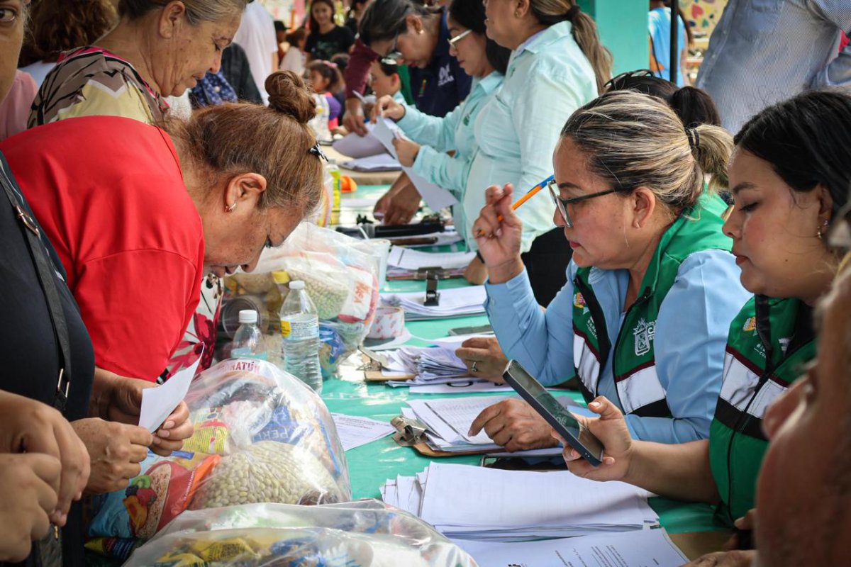 DIF Culiacán lleva servicios de salud y apoyos a más de 400 personas en Aguaruto