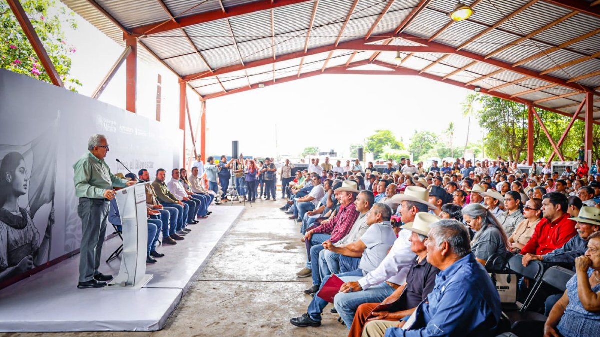 evento de entrega de Fertilizantes del Bienestar en Navolato