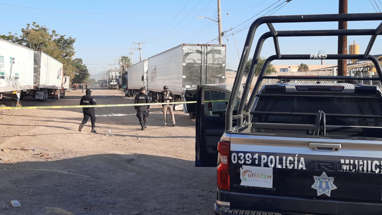 Lo asesinaron | Tenía huellas de haber estado esposado y un golpe en la cabeza el cadáver hallado en caja de tráiler