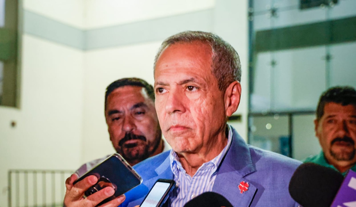 Gerardo Vargas Landeros sale de la audiencia inicial donde lo vincularon a proceso