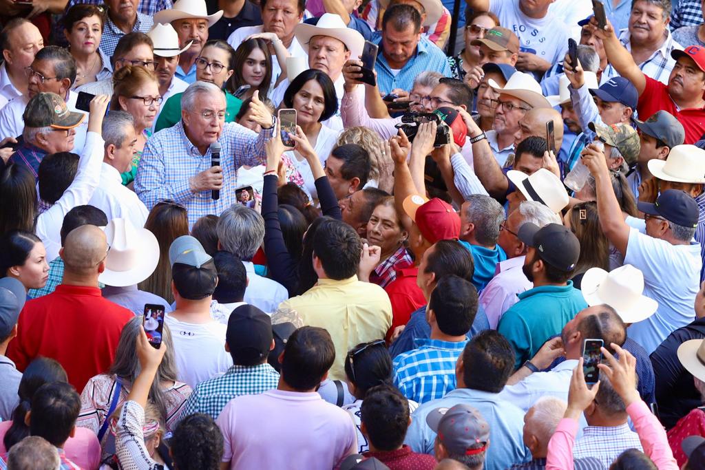 gobernador se compromete a pagar a productores