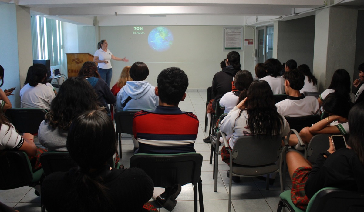 Concientizan a jóvenes sobre el cuidado del agua en Mazatlán