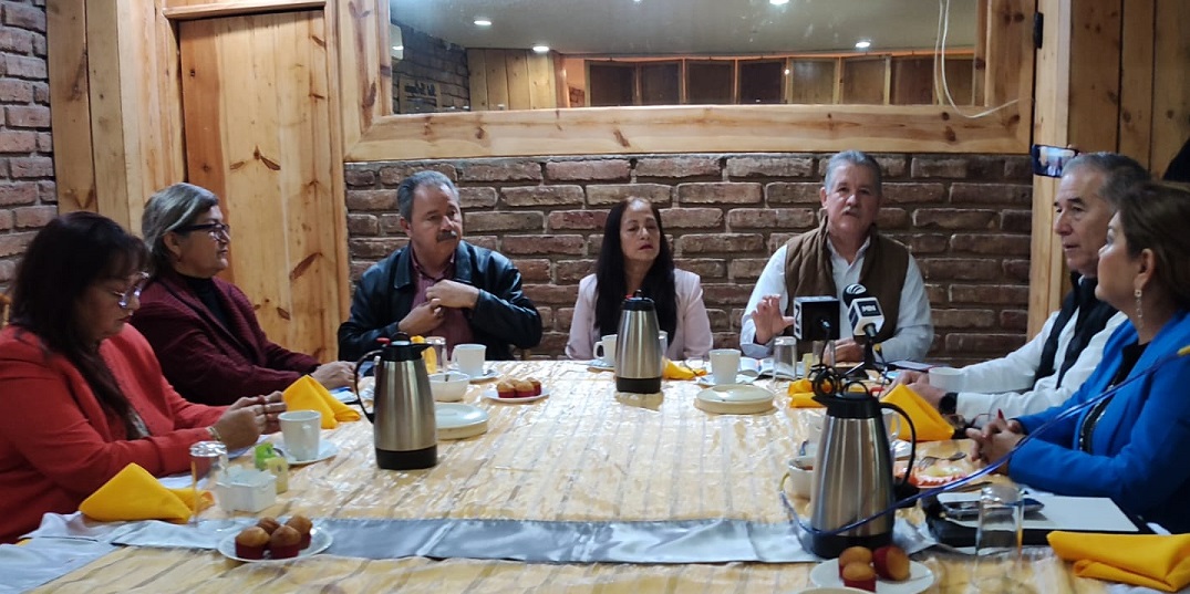 Ante la exclusión de la SEPyC, padres de hijos con discapacidad crean su propia escuela en Guasave