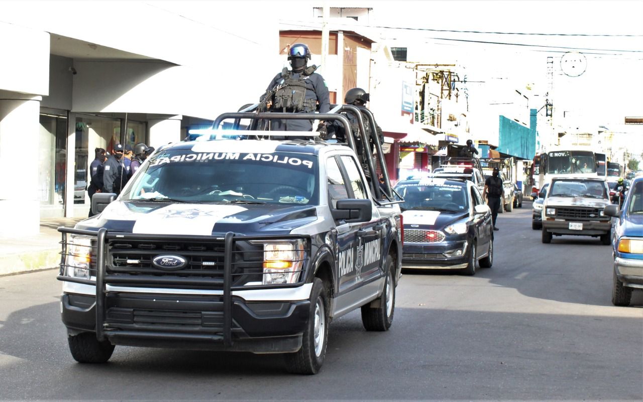 Patrulla policía municipal de Mazatlán, SSPyTM (lLos Noticieristas)