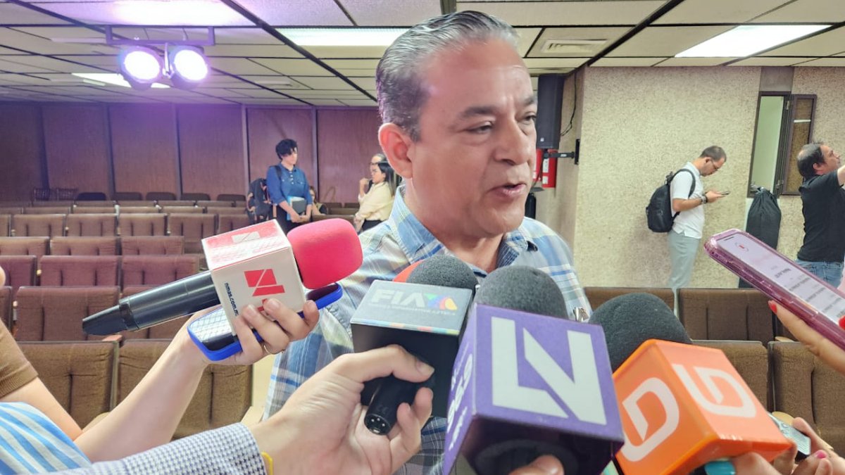 Se han implementado cuatro vuelos para bombardeo de nubes, estos en la ...