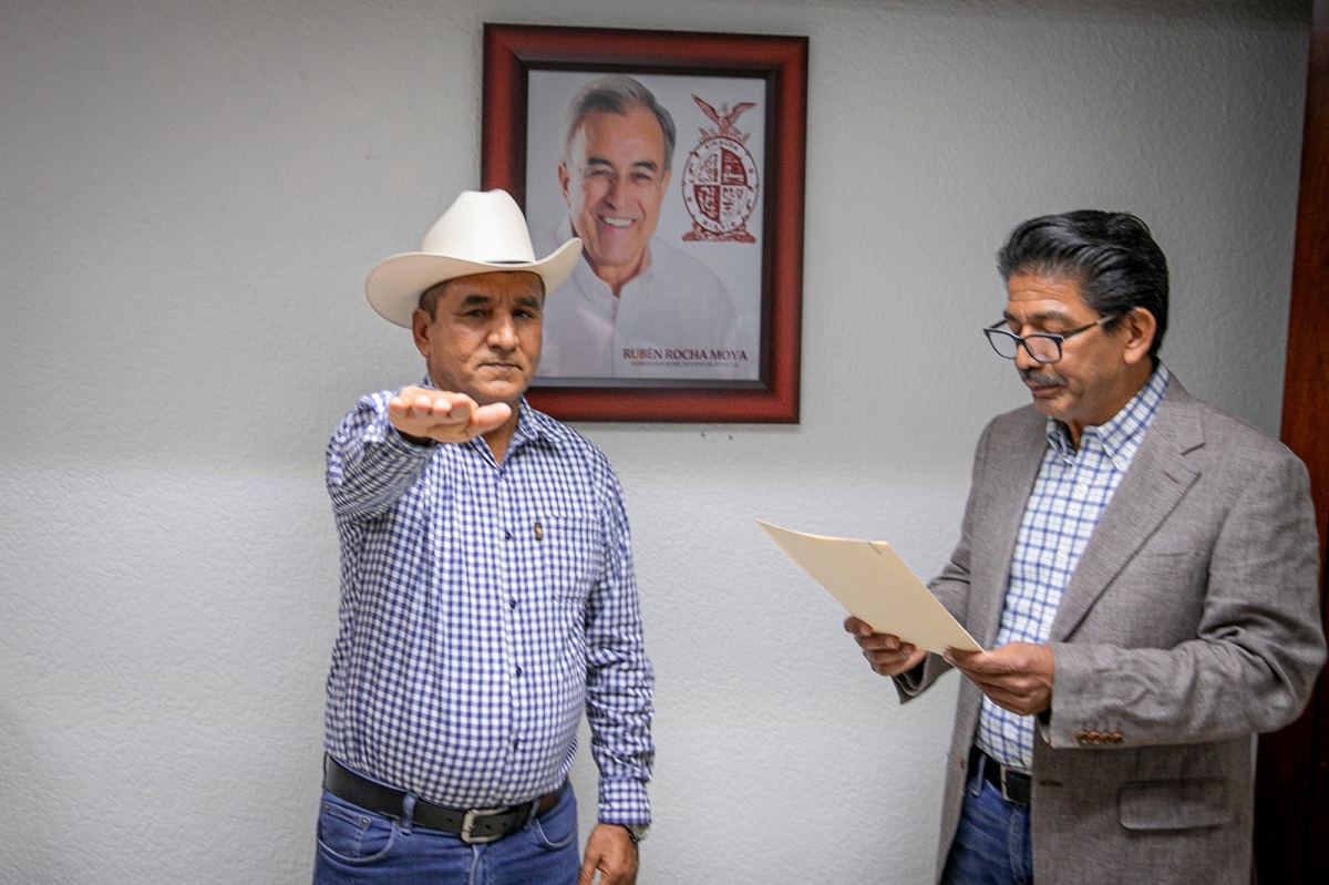 Ramón Gelasio González rinde protesta como director de Desarrollo Rural en Guasave