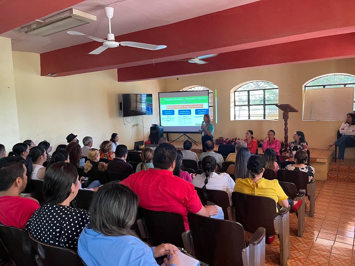 Reconocen a cuatro maestras de Rosario por sus aportes a la educación