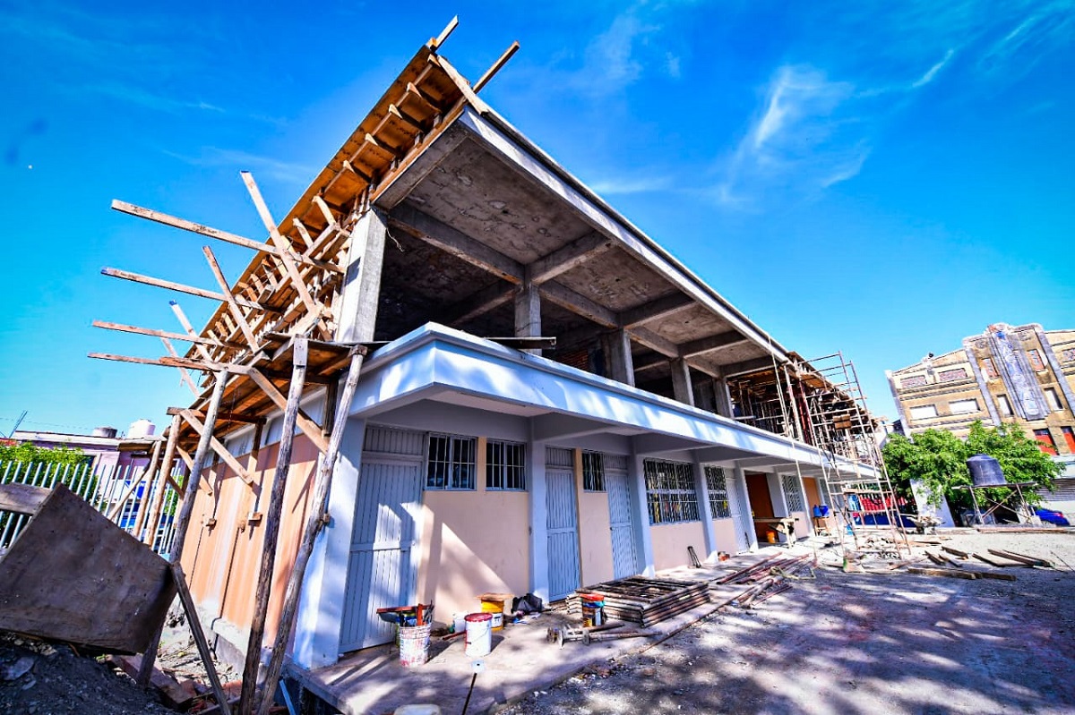 Reconstrucción primaria Sixto Osuna, en Mazatlán