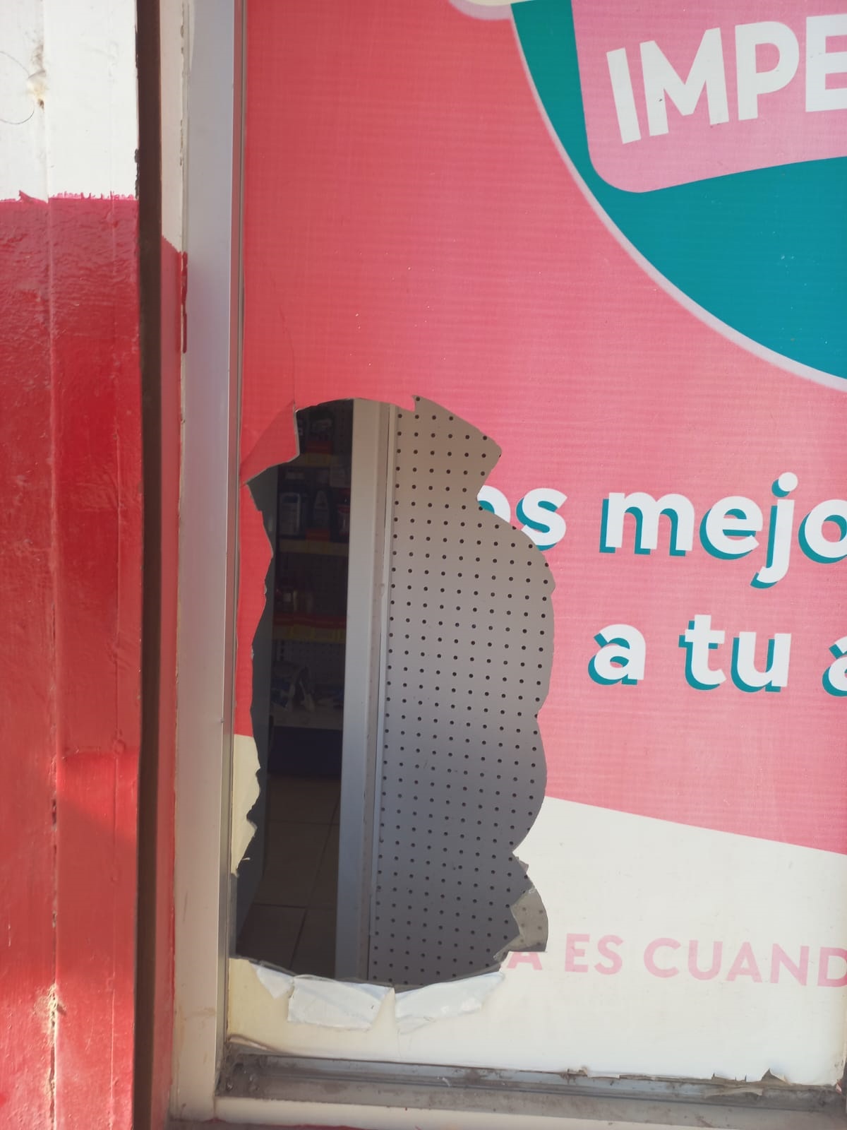 Roban en farmacia de Leyva Solano, Guasave; se llevaron lubricantes  corporales y galletas | Los Noticieristas