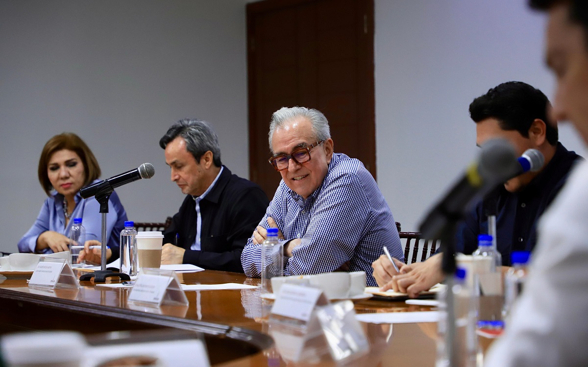 ¡Alistan Tercer Informe! Se reúne Rocha con todo el gabinete