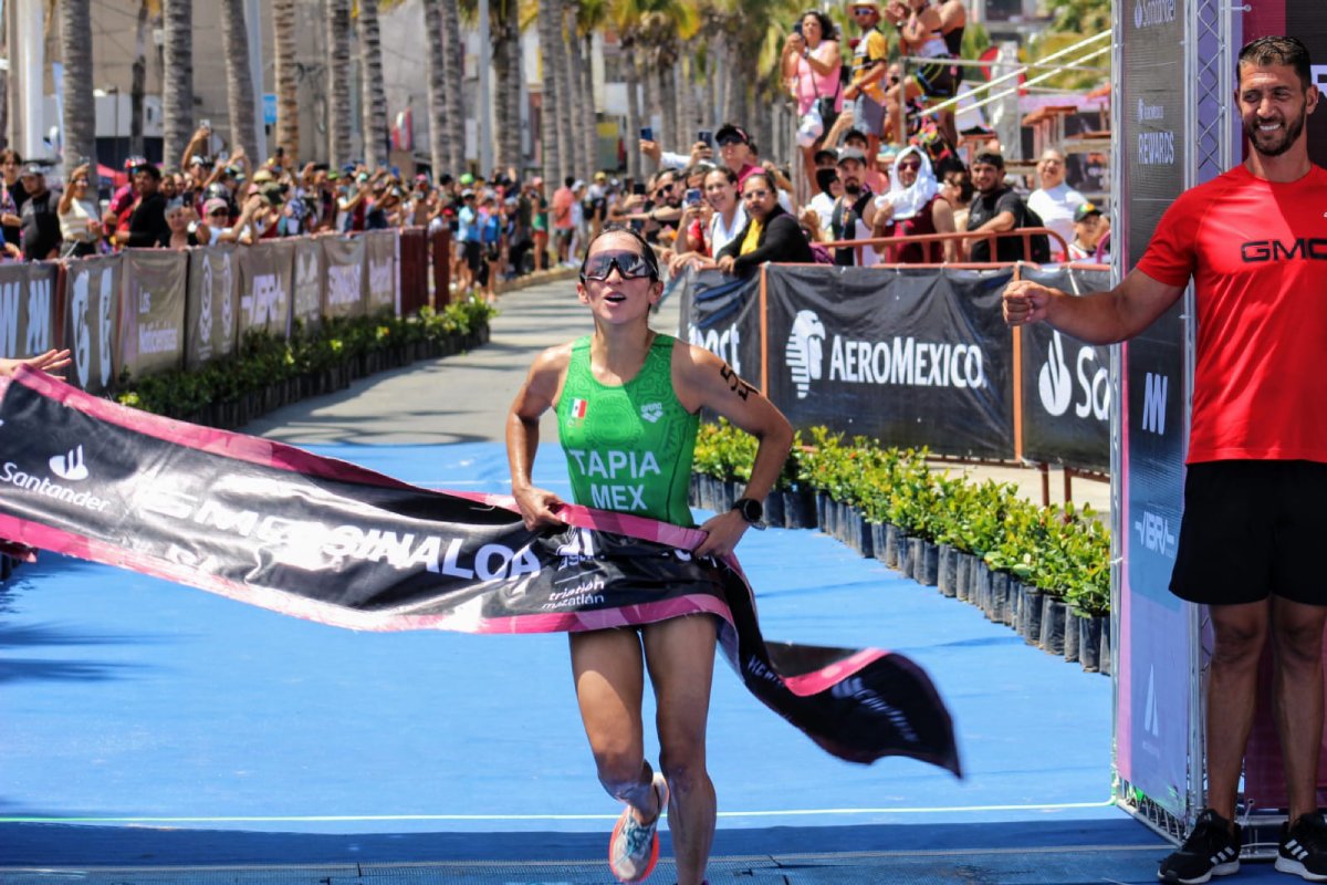 Rosa María Tapia logra el oro en el Triatlón Astri Mazatlán