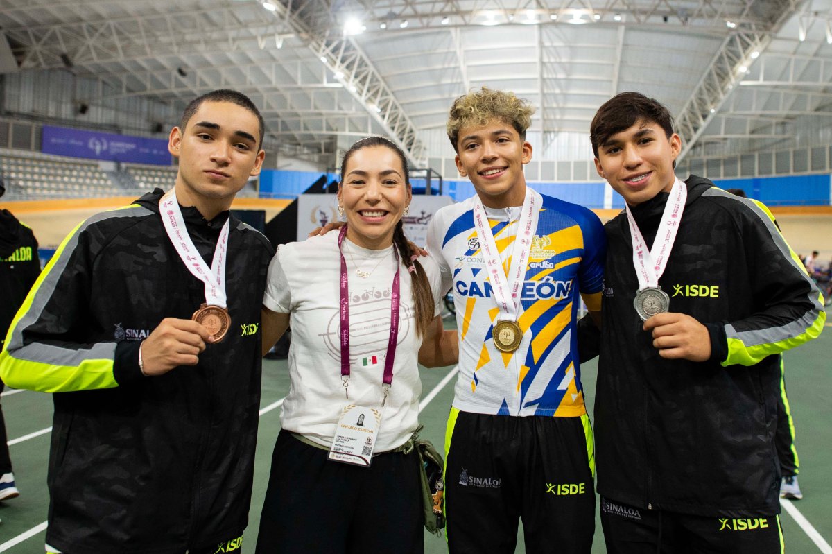 Máximo Kaled Estrada Urrea, Jesús Jared Zamudio Valdez, Aidyn Ariel Robles Moreno y Luz Daniela Gaxiola