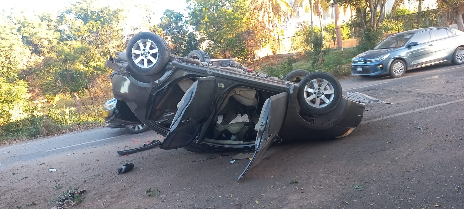 Fatal accidente: Muere empleado de la SSPE en volcadura sobre la carretera a cuatro carriles Culiacán-Navolato